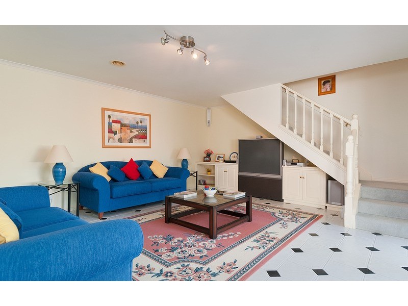 22 Yarraridge Drive, Chirnside Park VIC 3116