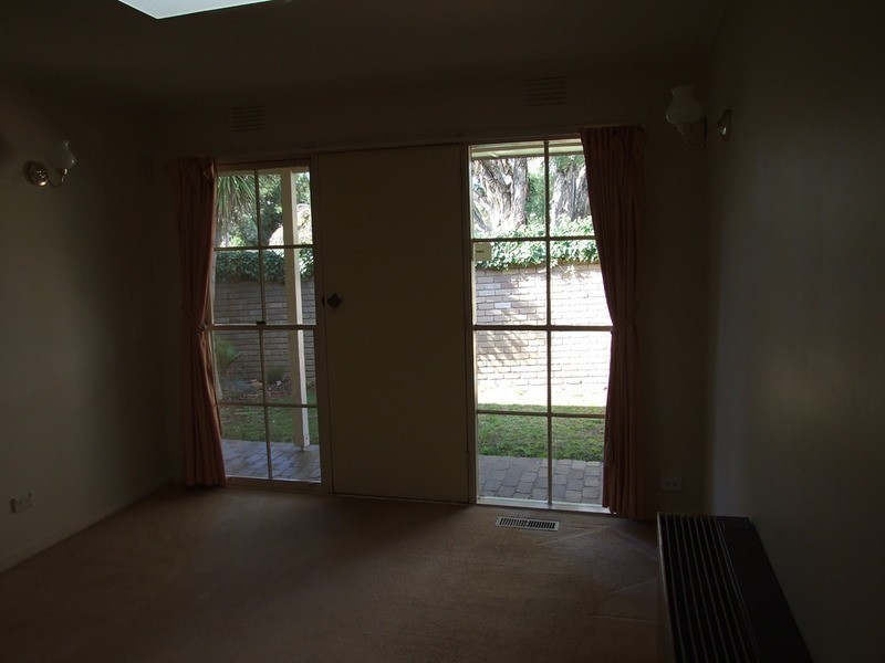 6 Highland  Avenue, Croydon VIC 3136