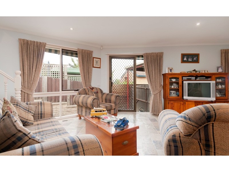 54 Woodville Road, Mooroolbark VIC 3138