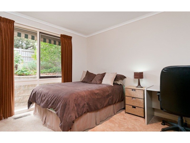 54 Woodville Road, Mooroolbark VIC 3138