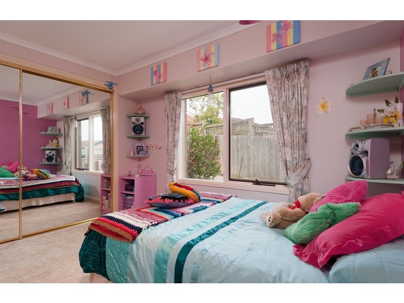 54 Woodville Road, Mooroolbark VIC 3138