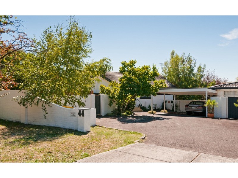 2/44 Felix Grove, Mooroolbark VIC 3138