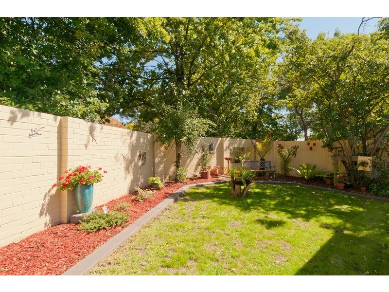 2/44 Felix Grove, Mooroolbark VIC 3138