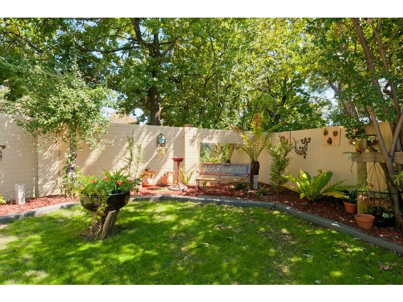 2/44 Felix Grove, Mooroolbark VIC 3138