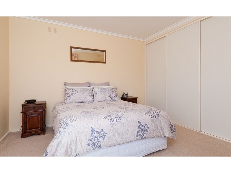 1 Kambora Court, Mooroolbark VIC 3138