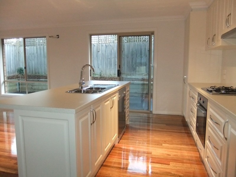 38a Zina Grove, Mooroolbark VIC 3138