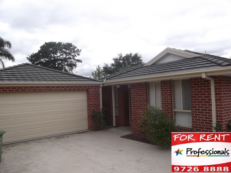 2/12 Victoria  Road, Lilydale VIC 3140