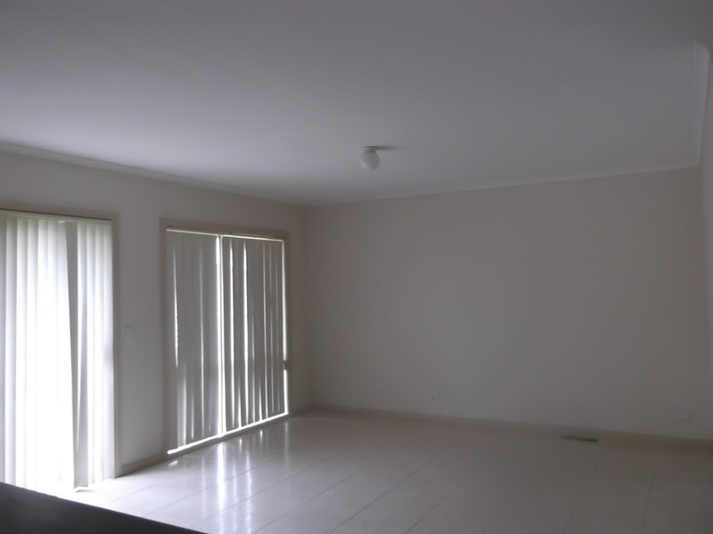 2/12 Victoria  Road, Lilydale VIC 3140