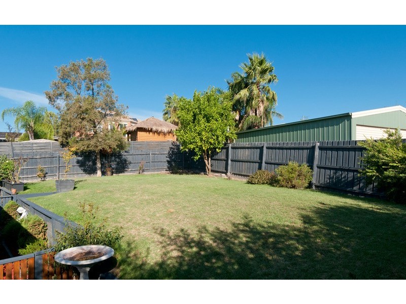 16a Wimbledon Court, Mooroolbark VIC 3138