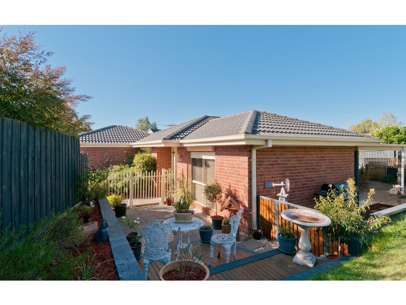 16a Wimbledon Court, Mooroolbark VIC 3138