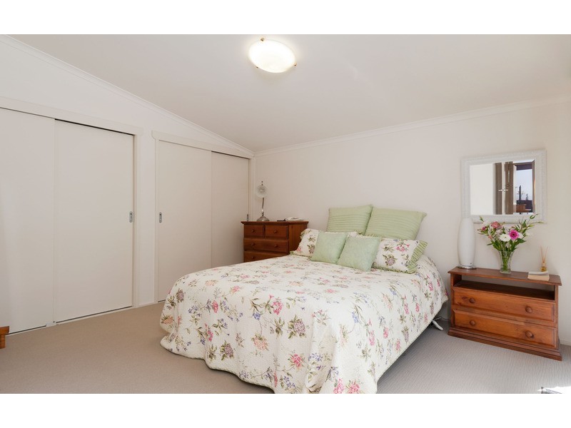 5 Dennis Street, Croydon VIC 3136
