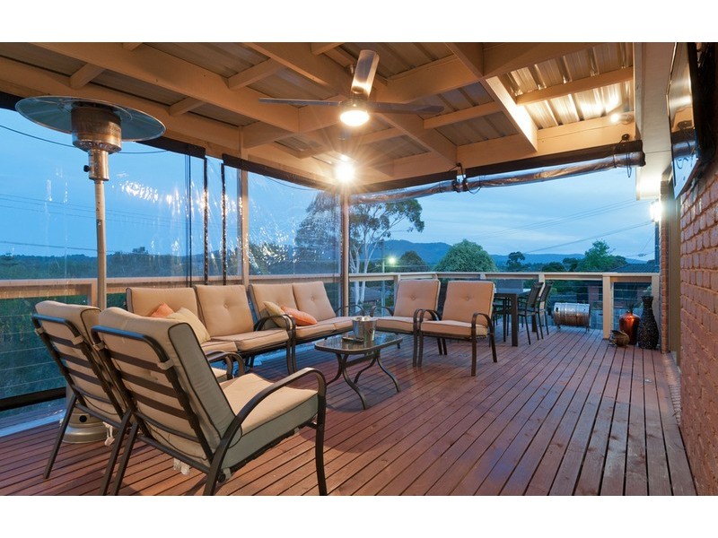 23 Nambour Drive, Mooroolbark VIC 3138