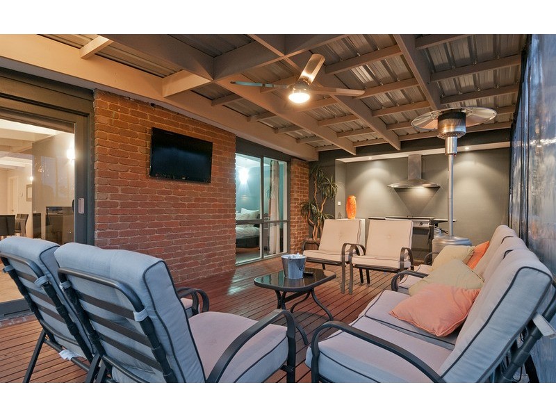 23 Nambour Drive, Mooroolbark VIC 3138