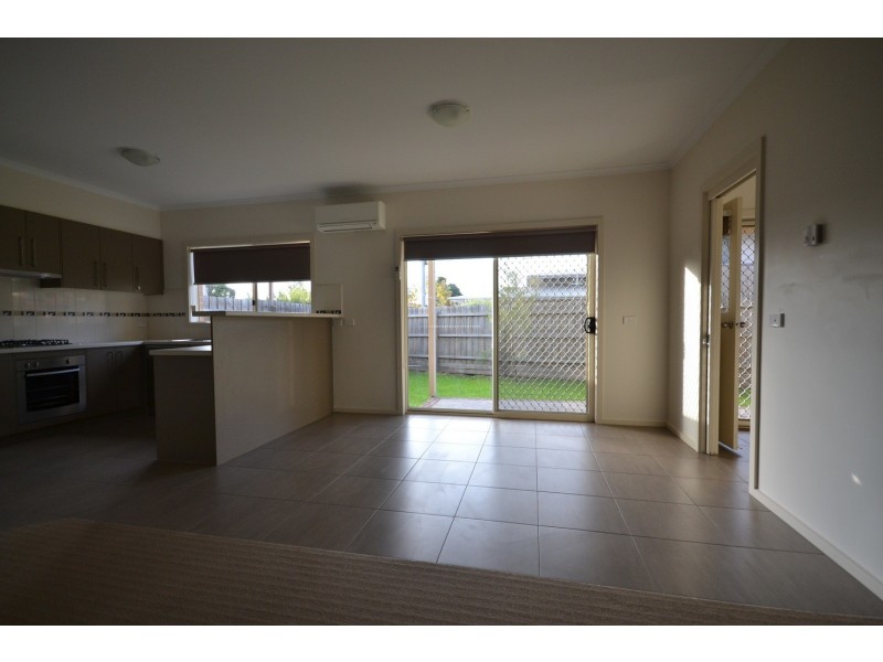 5/15-17 Manchester Road, Mooroolbark VIC 3138