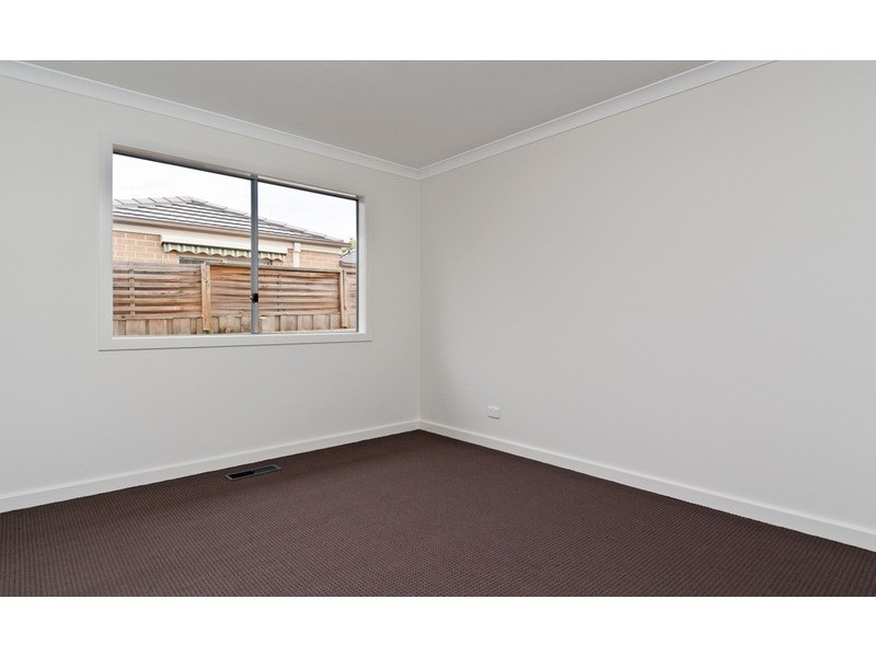 2/9 Andrew  Street, Mooroolbark VIC 3138