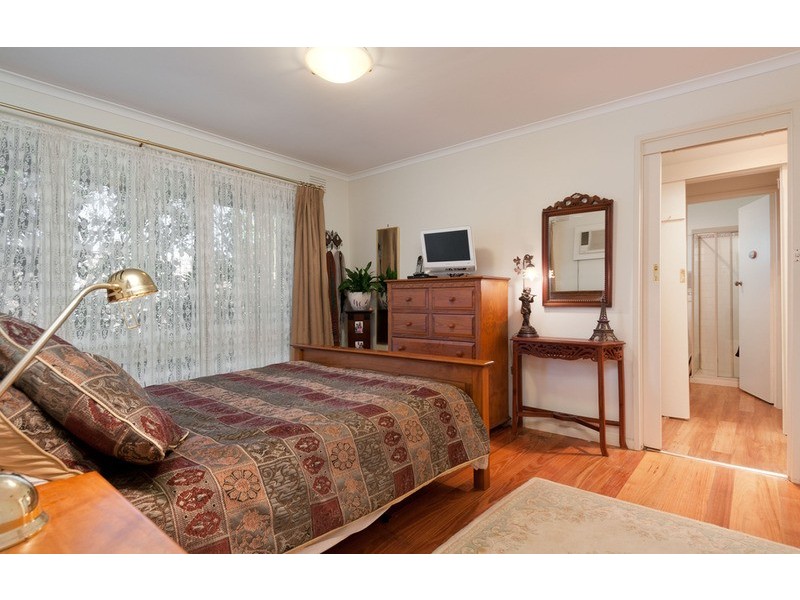 13 Hedwig Drive, Mooroolbark VIC 3138