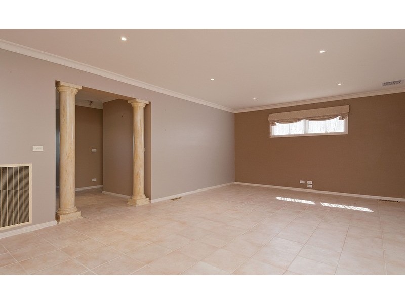 110 Partridge Way, Mooroolbark VIC 3138