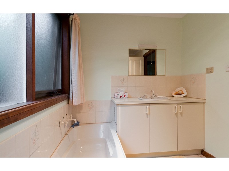 9 Highleigh Court, Mooroolbark VIC 3138