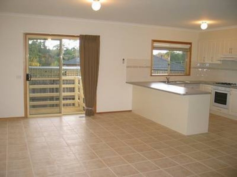 2/129 Cambridge Road, Mooroolbark VIC 3138