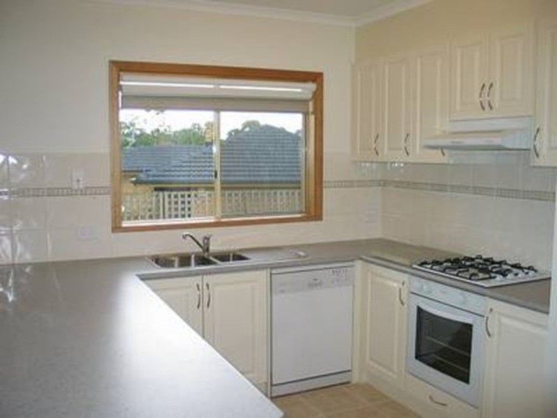 2/129 Cambridge Road, Mooroolbark VIC 3138