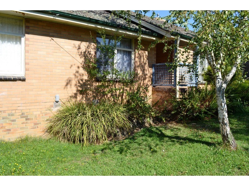 24 Masefield  Avenue, Mooroolbark VIC 3138