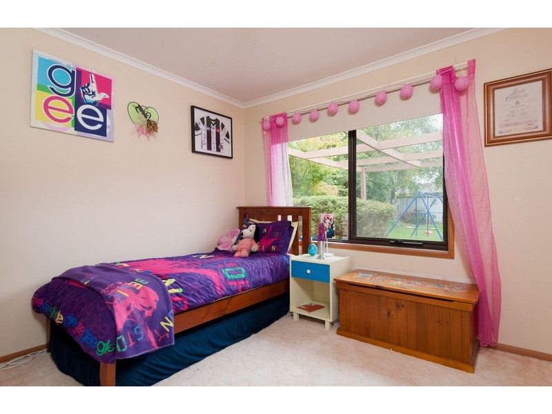 11 Summerhill Park Drive, Mooroolbark VIC 3138