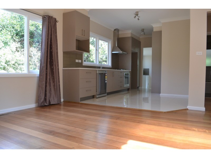 43 Canterbury  Road, Montrose VIC 3765