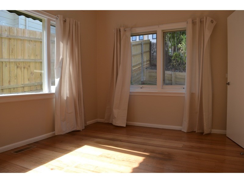 43 Canterbury  Road, Montrose VIC 3765