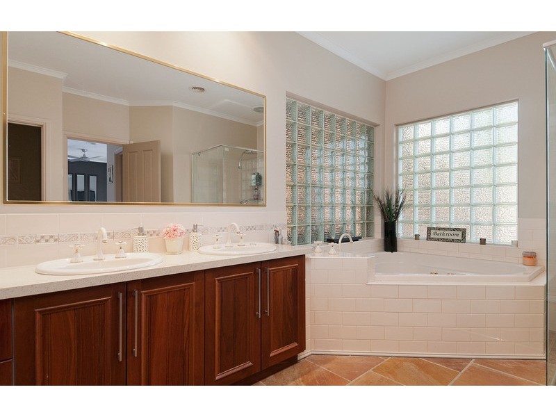 30 Warburton Highway, Lilydale VIC 3140