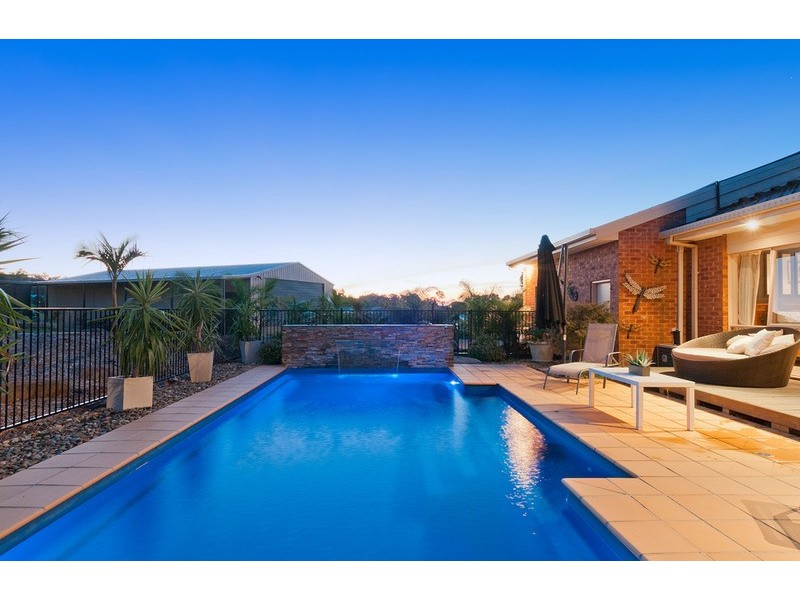 30 Warburton Highway, Lilydale VIC 3140