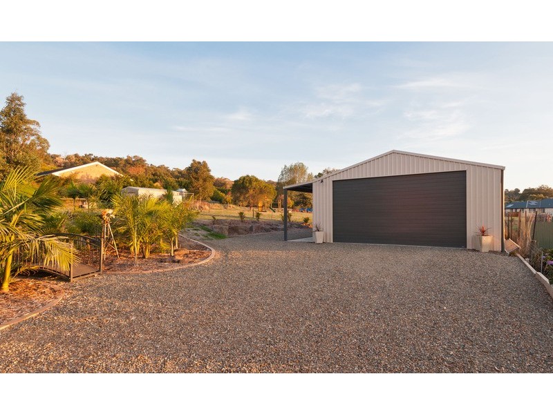 30 Warburton Highway, Lilydale VIC 3140