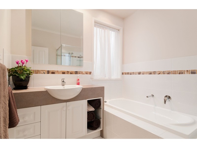 11 Kya Lami Rise, Mooroolbark VIC 3138