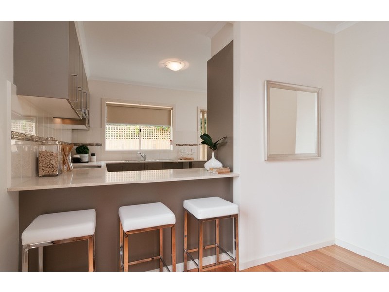 3/15 Manchester Road, Mooroolbark VIC 3138