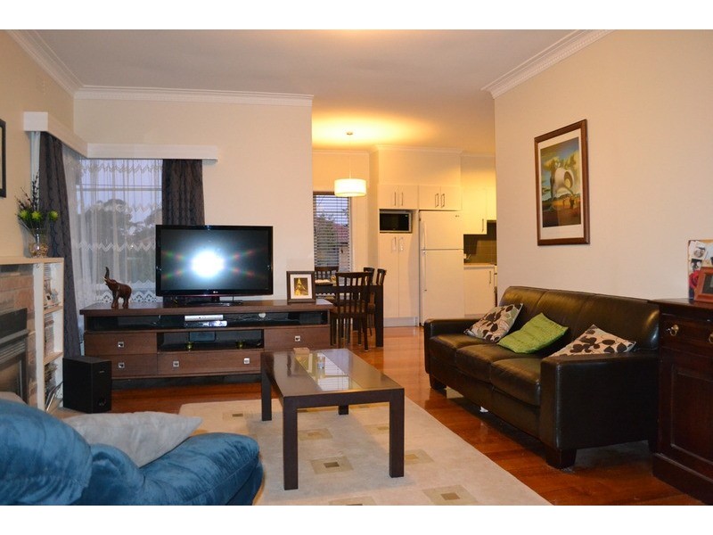 194 Lincoln Road, Croydon VIC 3136