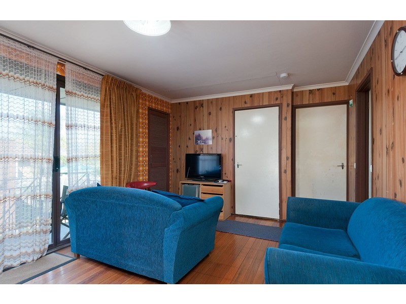 44 Bimbadeen Drive, Mooroolbark VIC 3138