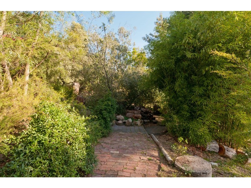 65 Commercial Road, Mount Evelyn VIC 3796