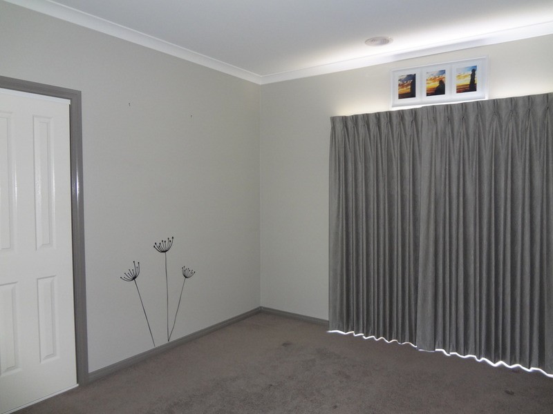 12a Dryden Concourse Court, Mooroolbark VIC 3138