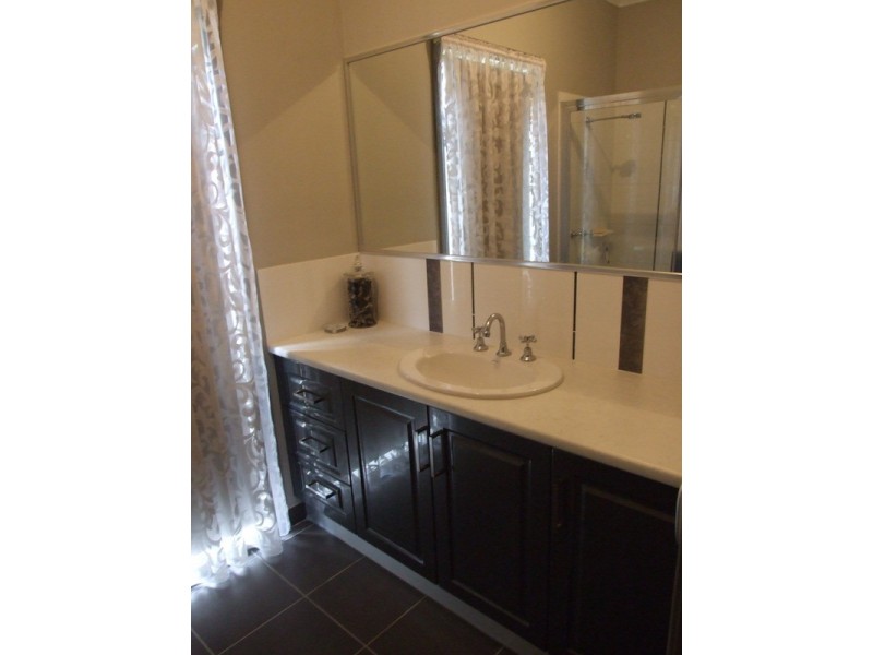 12a Dryden Concourse Court, Mooroolbark VIC 3138