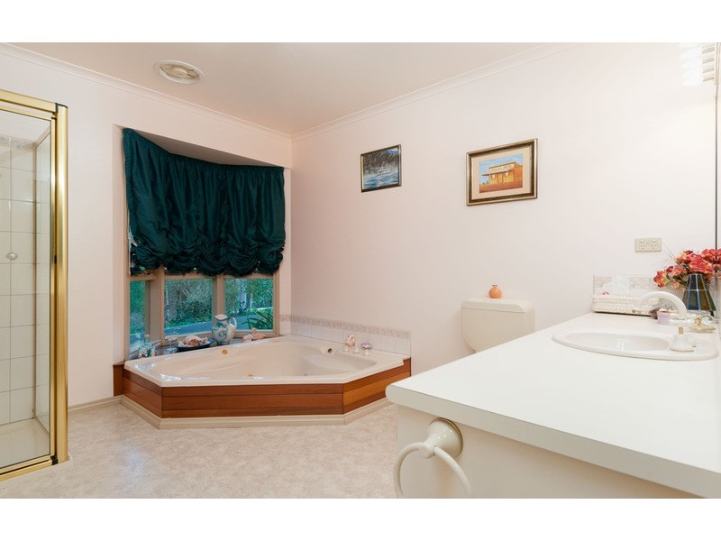 62  Eden Valley Road, Warranwood VIC 3134