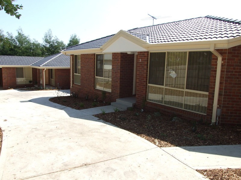 3/12 Ryland Avenue, Croydon VIC 3136