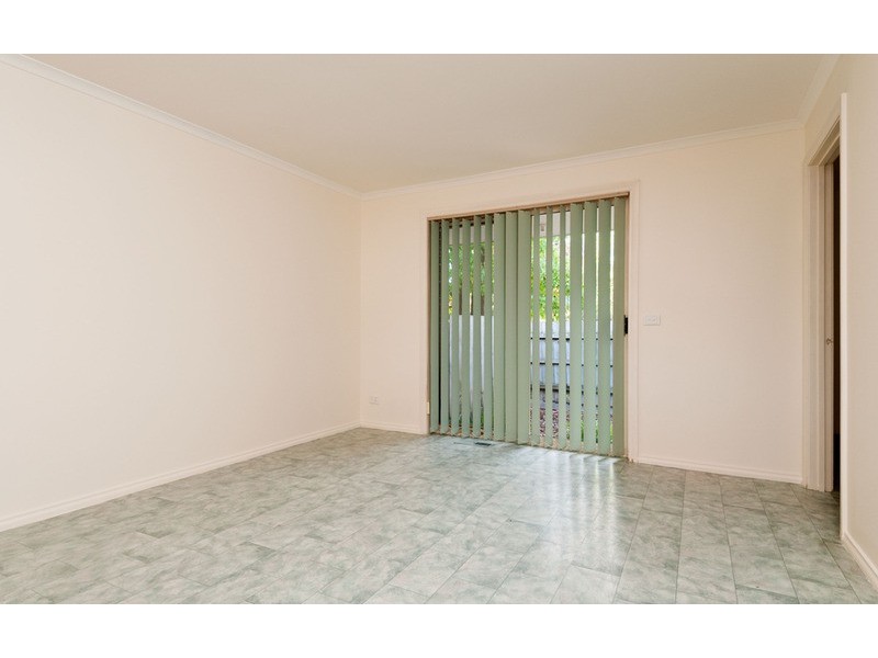 4/10 Dennis Street, Croydon VIC 3136