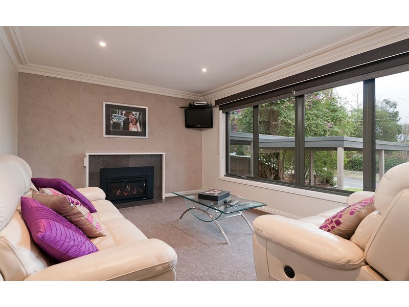 13 Glen Dhu Road, Kilsyth VIC 3137