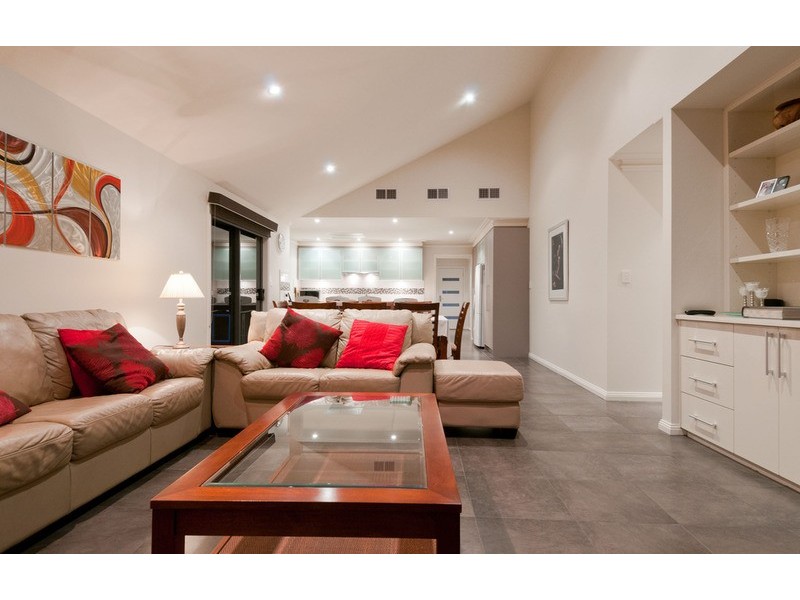 13 Glen Dhu Road, Kilsyth VIC 3137