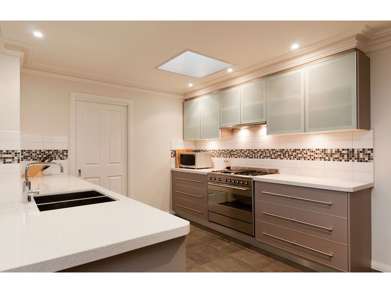 13 Glen Dhu Road, Kilsyth VIC 3137