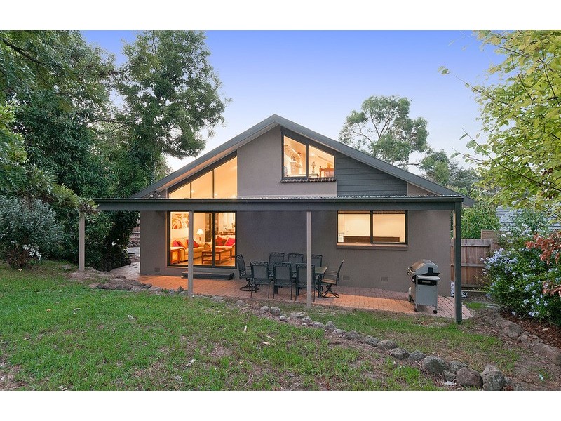 13 Glen Dhu Road, Kilsyth VIC 3137