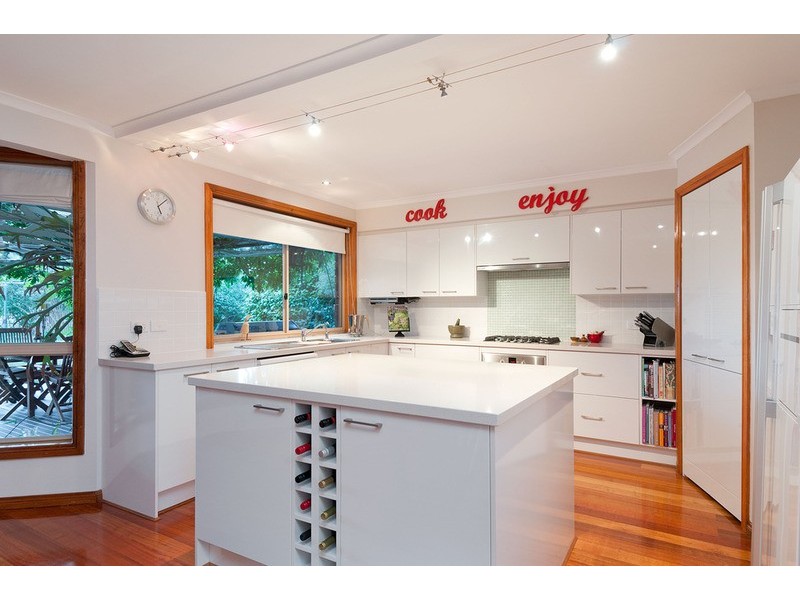 13 Hilledge Lane, Mooroolbark VIC 3138