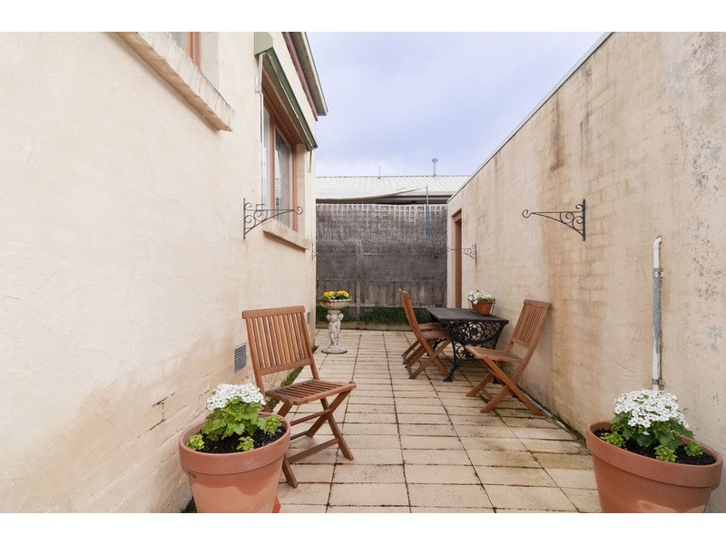 1/22 McComb  Street, Lilydale VIC 3140