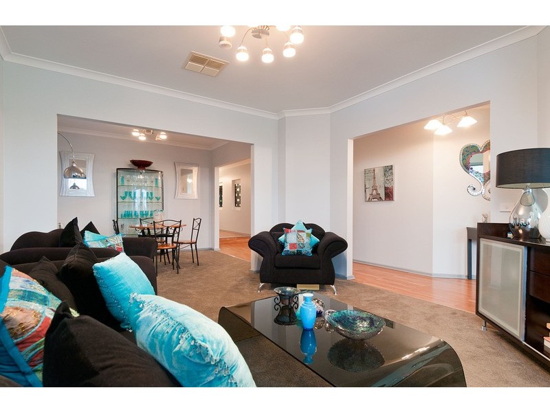 13 Drummerhill Avenue, Mooroolbark VIC 3138