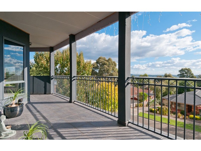 13 Drummerhill Avenue, Mooroolbark VIC 3138