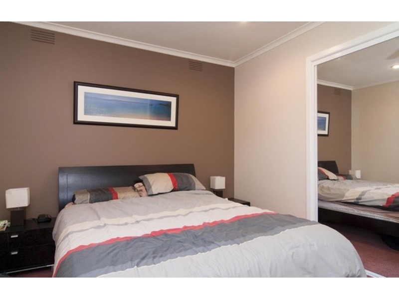 1/12 Kathy  Court, Mooroolbark VIC 3138